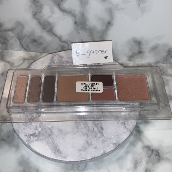 Enchanted Eve Warm Face Kit MAC Holiday - Picture 8 of 15